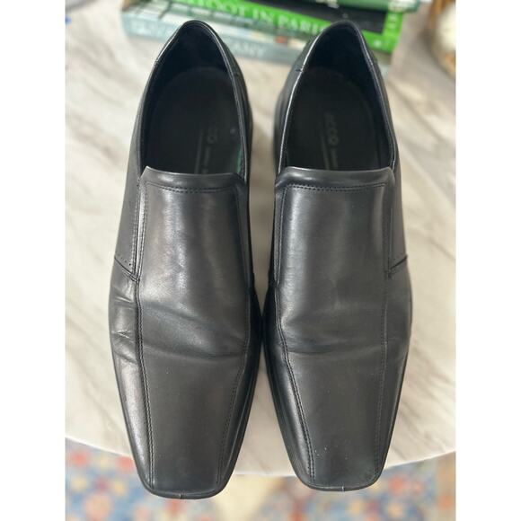 Ecco Other - ECCO Black Leather Square Toe Slip On Leather Loafer